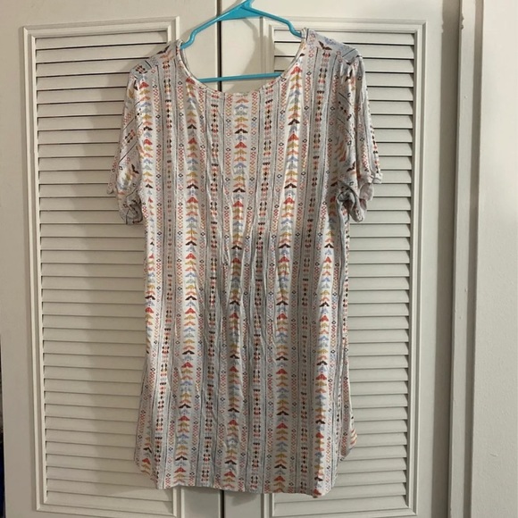 Tribal Print T-shirt - Picture 4 of 4